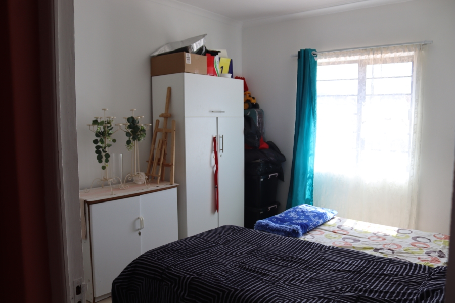 3 Bedroom Property for Sale in Louwville Western Cape